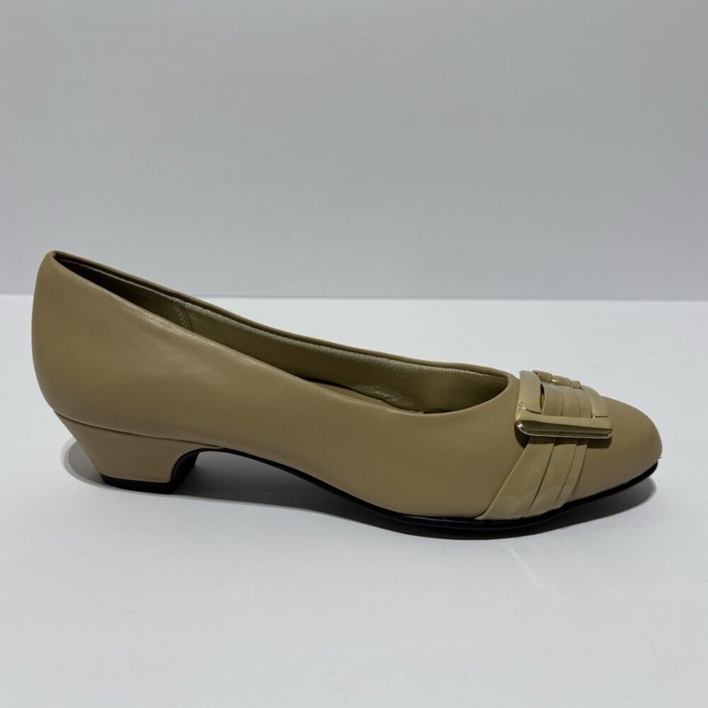 Soft Style Women’s Pleats Be With You Block Heel Pumps, Size 8 M